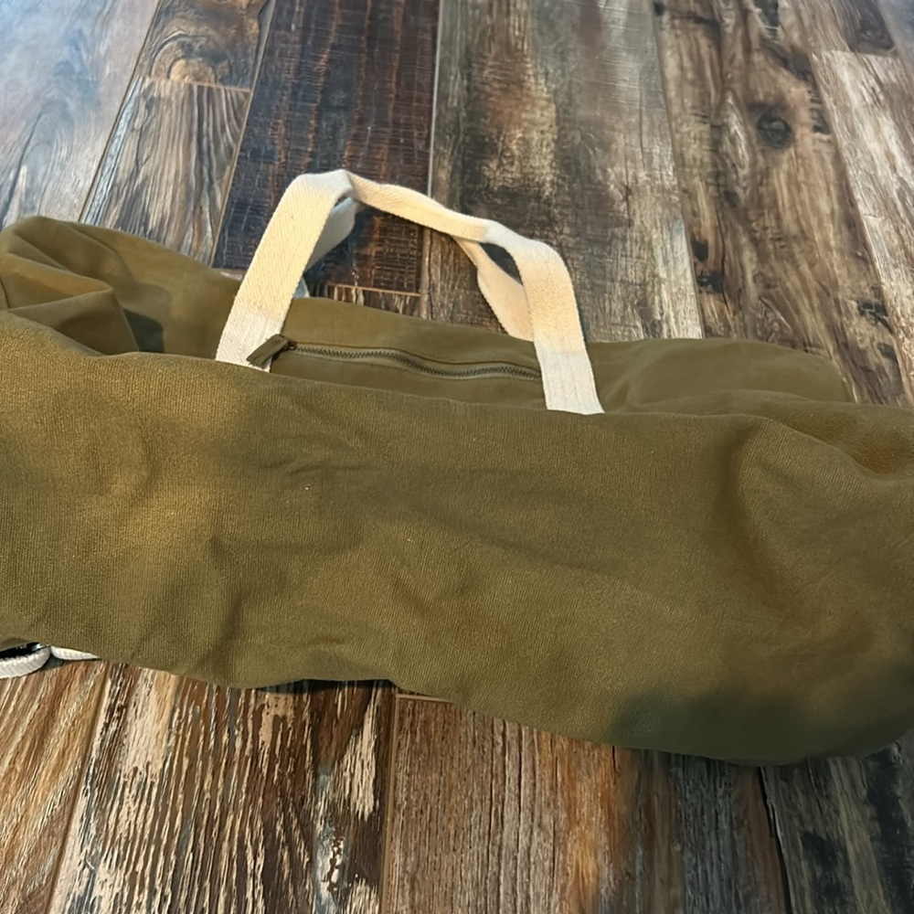 Known Supply fair trade green cotton canvas weekend duffle bag NWOT - Picture 10 of 11